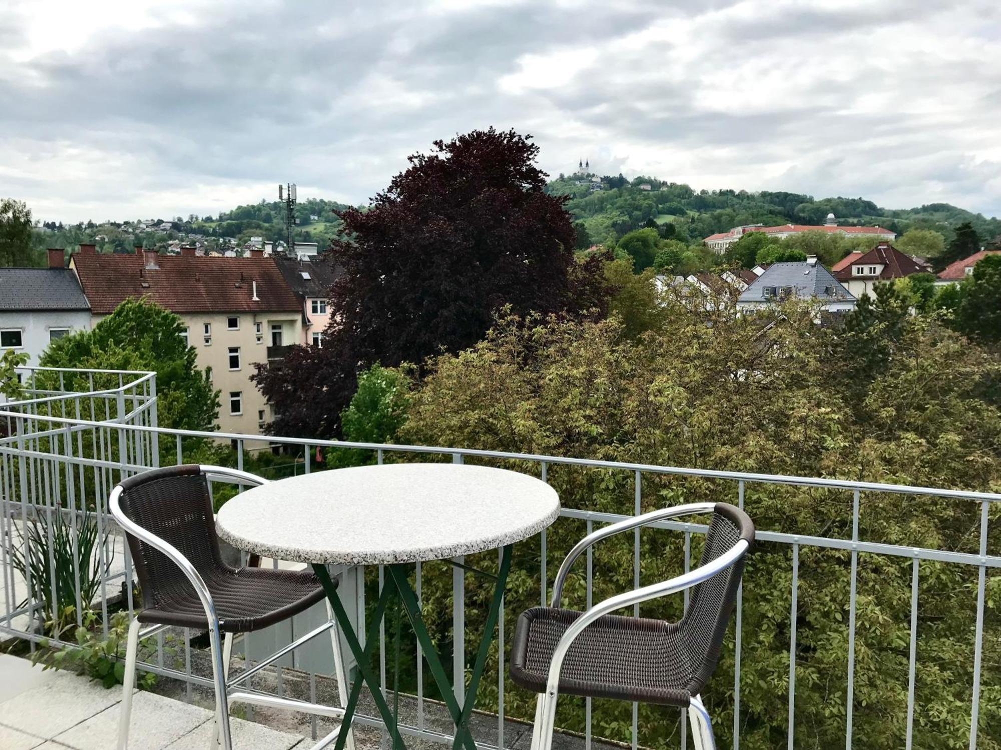 Stadtoase Mit Traumhaftem Ausblick Linz Exterior foto
